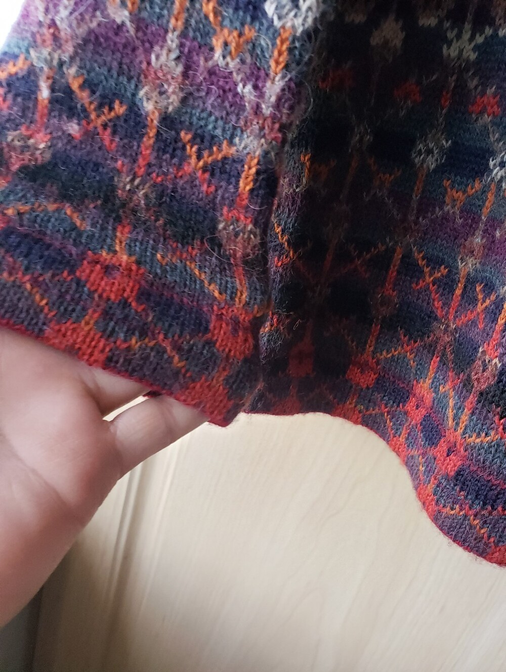 Intiwara 100% Soft Alpaca Red Multicolor Patterned Knit Cardigan Sweater - Picture 7 of 11